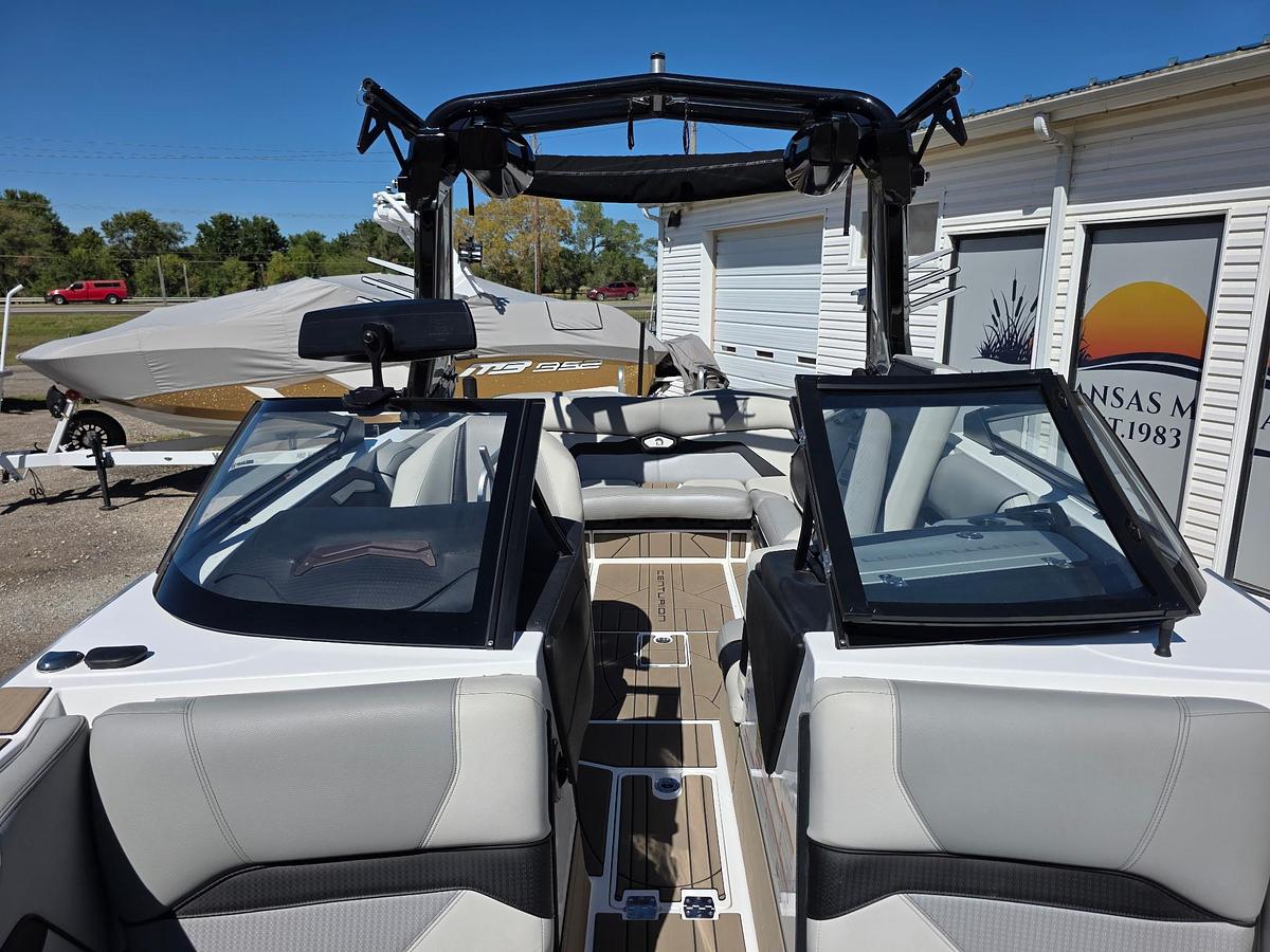 Used 2022 Centurion RI 230