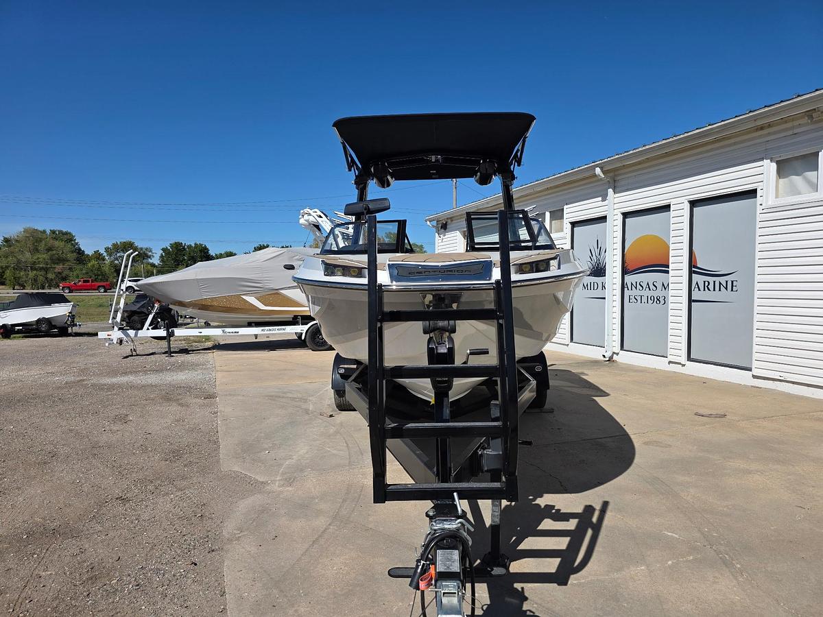 Used 2022 Centurion RI 230