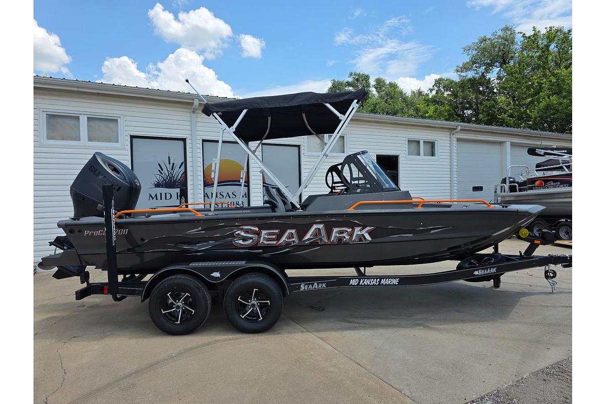 2027 SeaArk Procat 200
