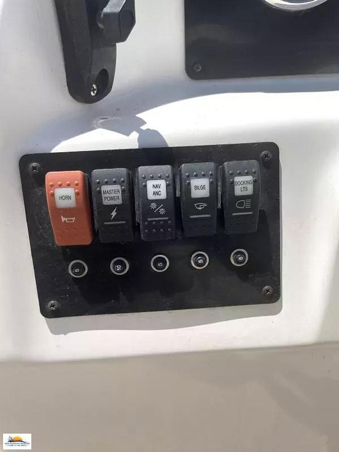 Used 2010 Hurricane Sundeck Sport 188 OB