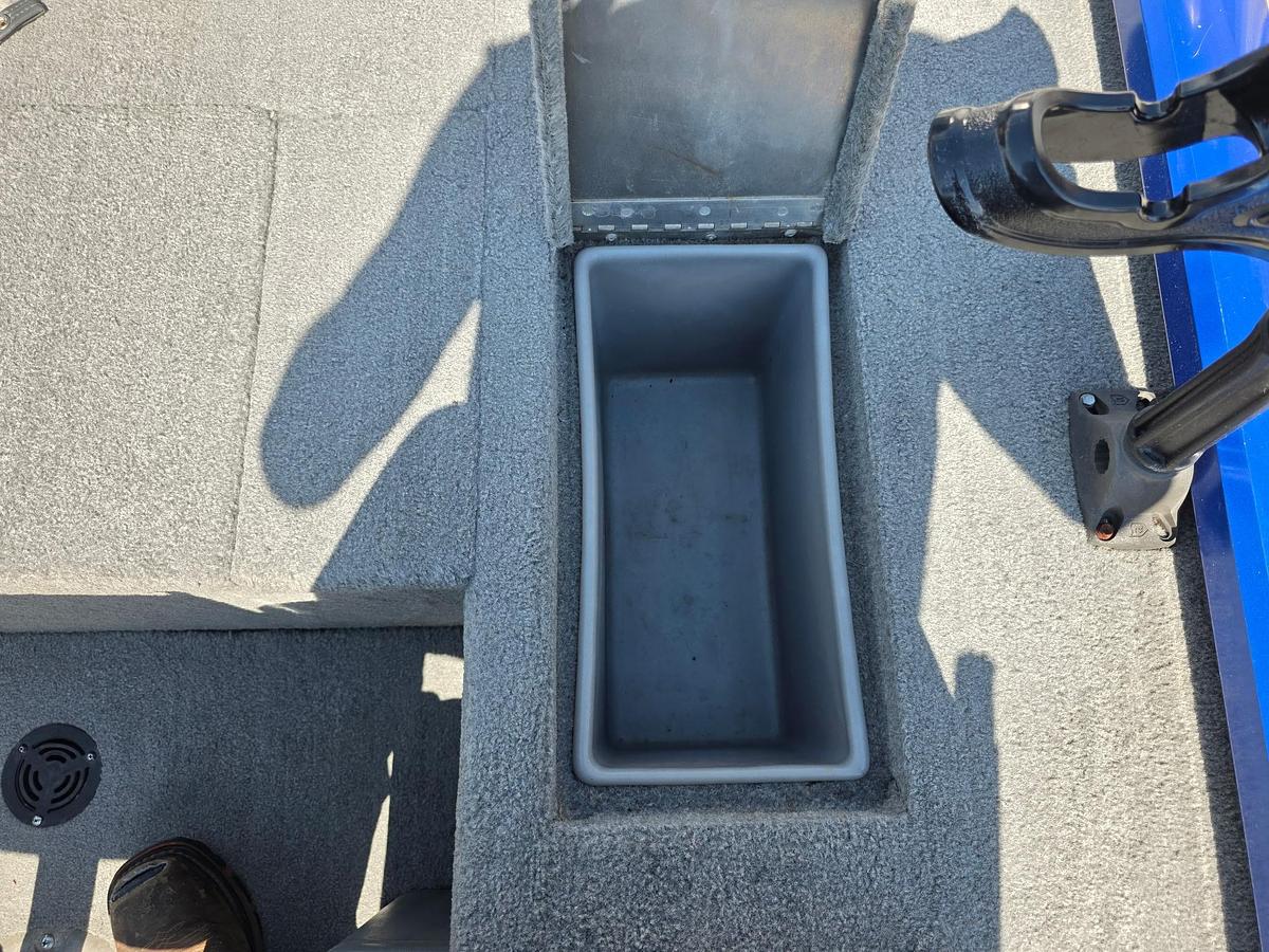 Used 2011 Tracker Pro Crappie 175