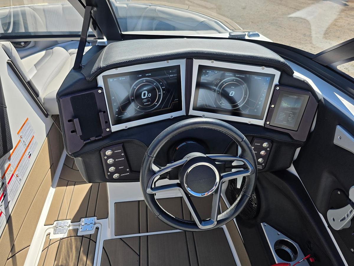 Used 2022 Centurion RI 230