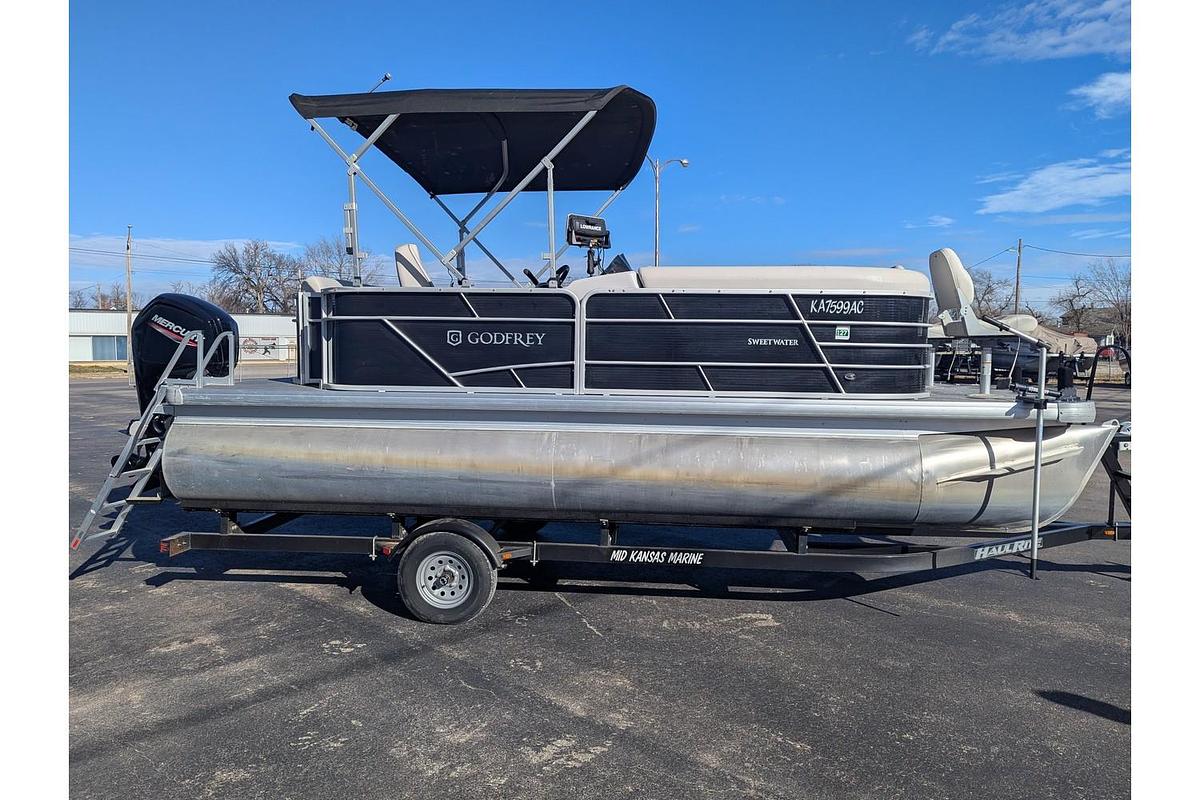 Used 2021 Godfrey Sweetwater 2086 BFX