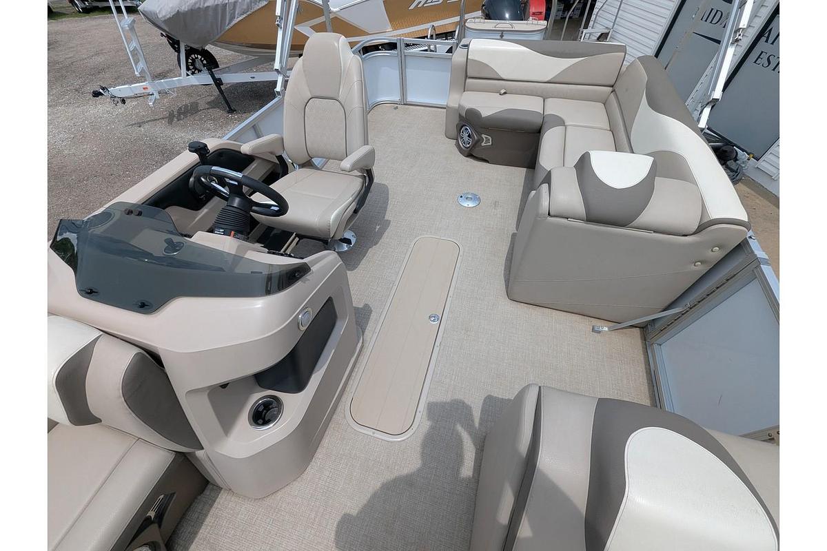 Used 2022 Avalon 2285 LSZ Cruise Rear Bench