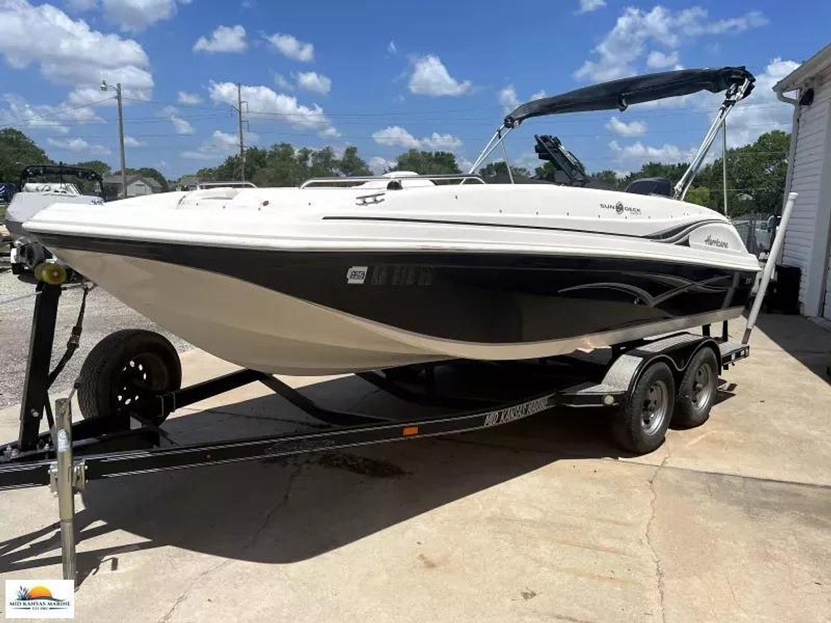 Used 2010 Hurricane Sundeck Sport 188 OB