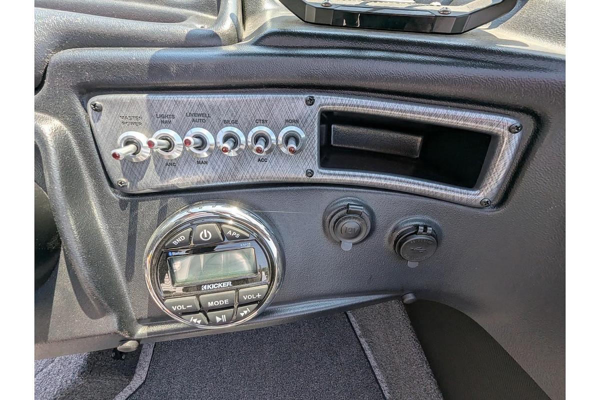 Used 2022 Lund 1875 Crossover