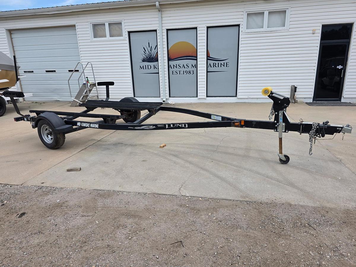 Used 2013 Shoreland'r Single axle