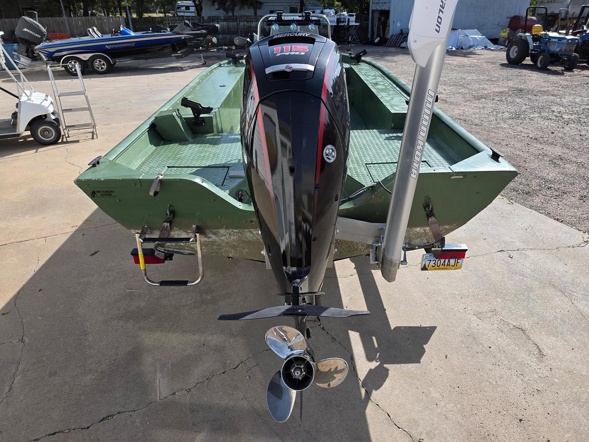 Used 2003 Lowe Roughneck
