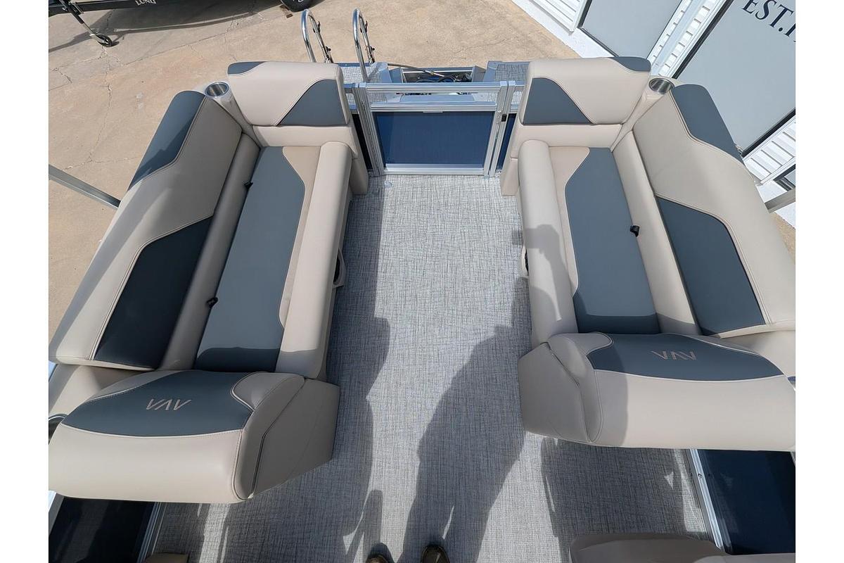 2026 Avalon 2180 Venture Quad Lounger