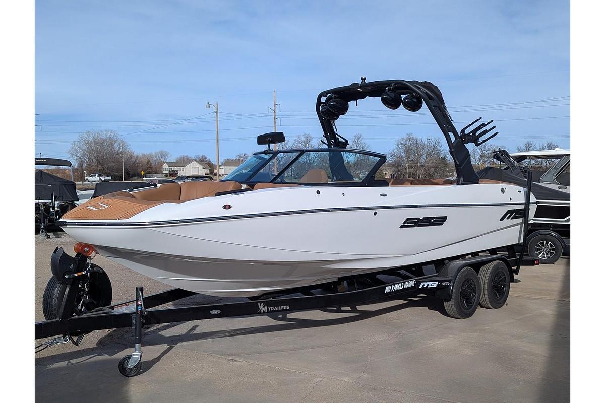 Used 2026 MB Sports B52 23 Classic