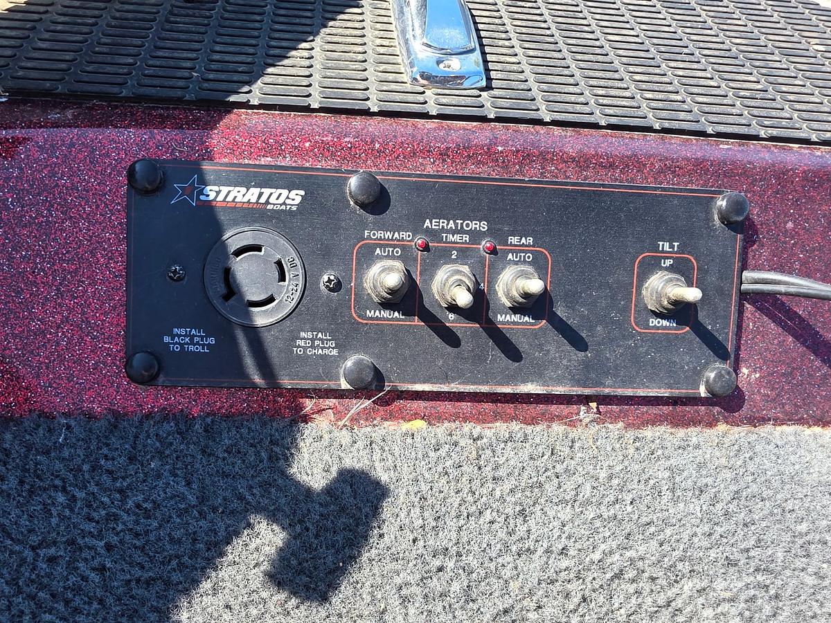 Used 1996 Stratos 268 DC