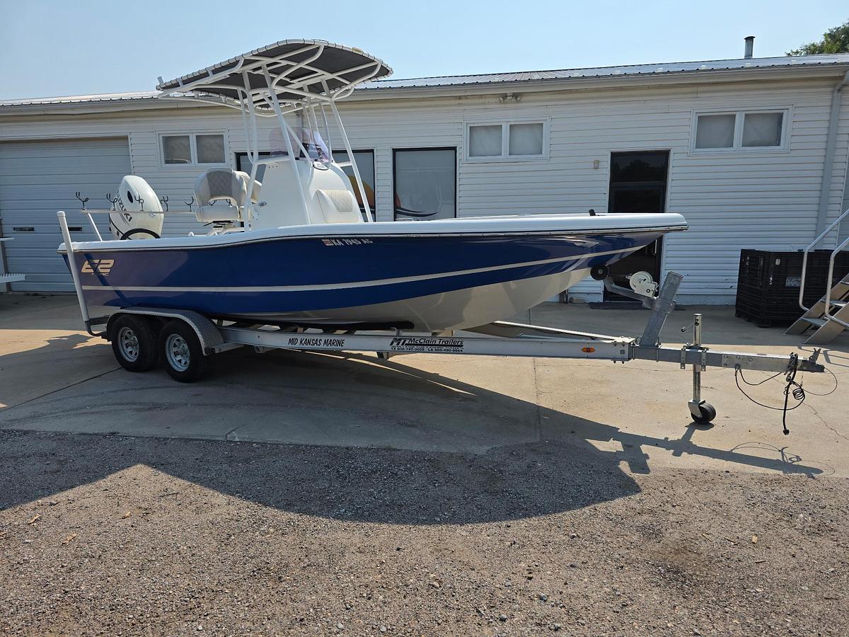Used 2019 Epic Boats 22 Bay