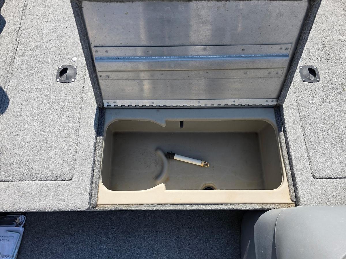 Used 2011 Tracker Pro Crappie 175