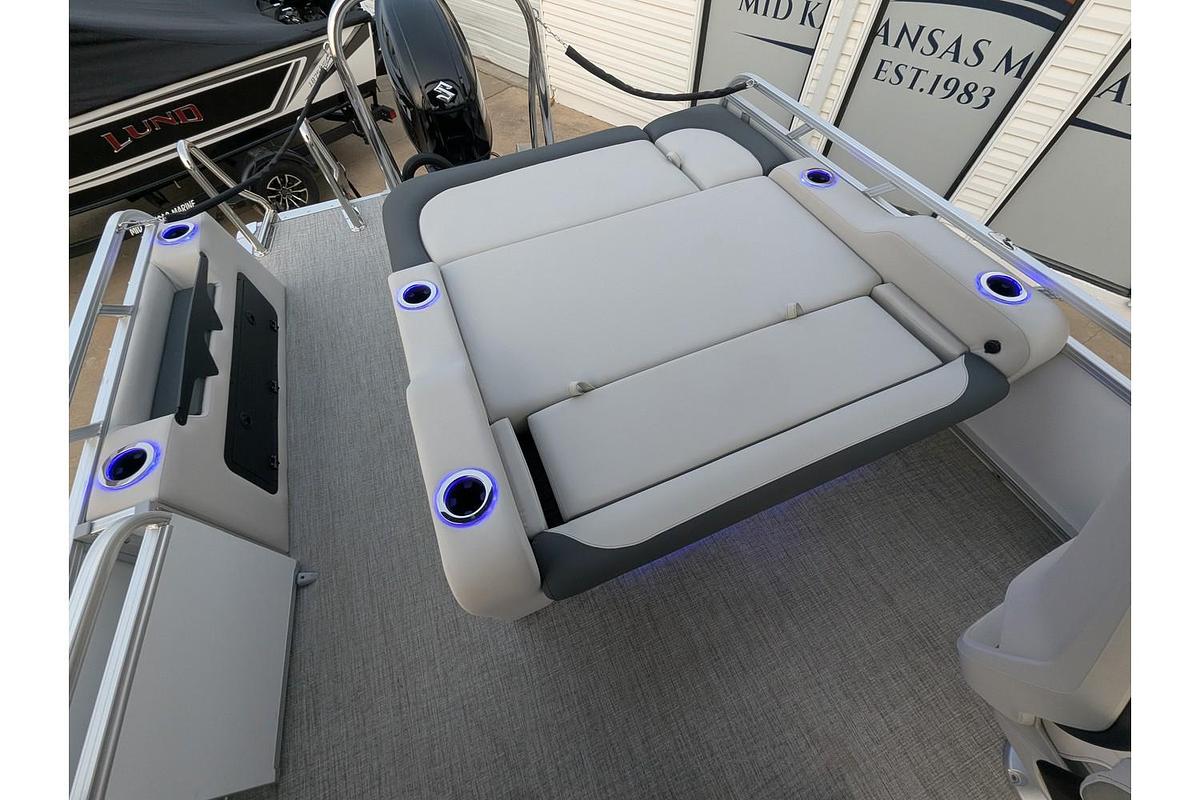 2026 Avalon 2385 LSZ Versatile Rear Bench