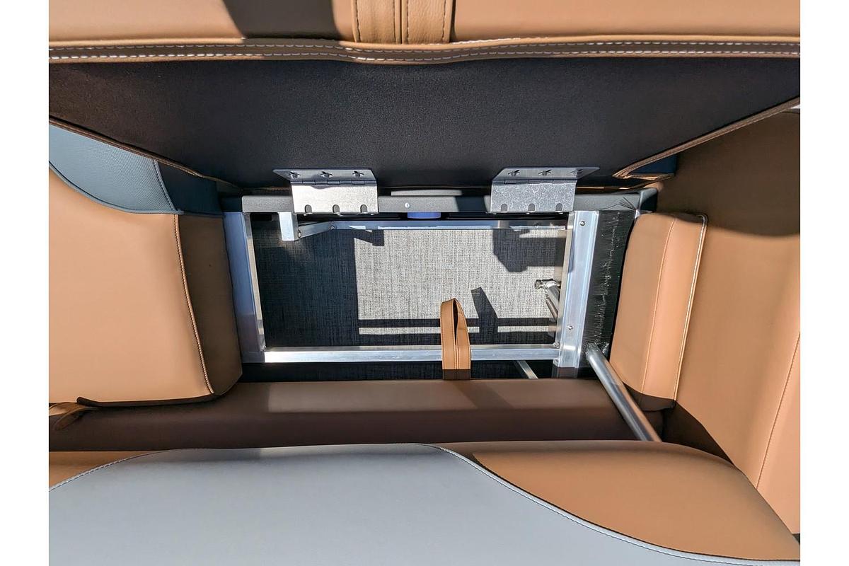 2026 Avalon 25E85 LSZ Versatile Rear Bench Windshield Tritoon