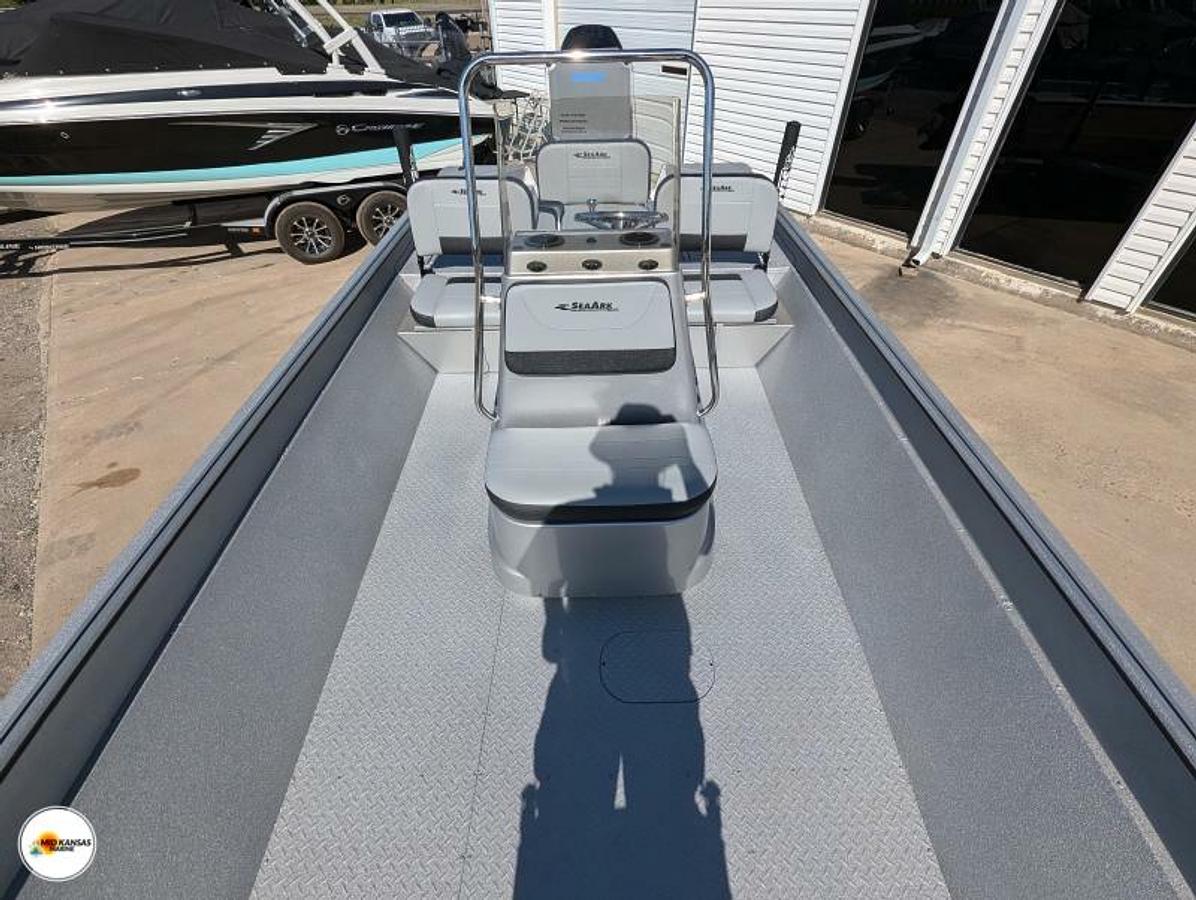 2025 SeaArk Phantom 24XV CC
