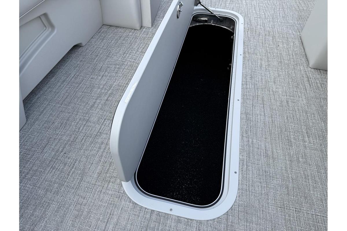 2026 Avalon 2385 Venture 85 Cruise Rear Bench