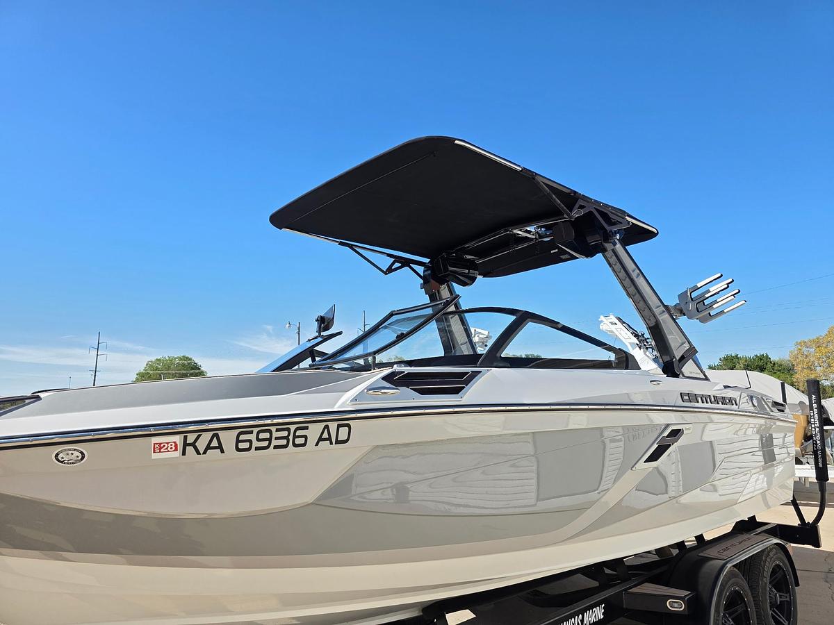 Used 2022 Centurion RI 230