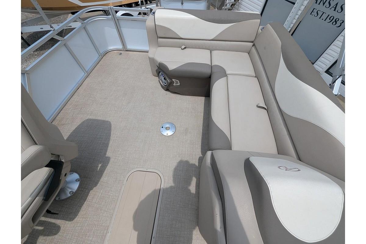 Used 2022 Avalon 2285 LSZ Cruise Rear Bench