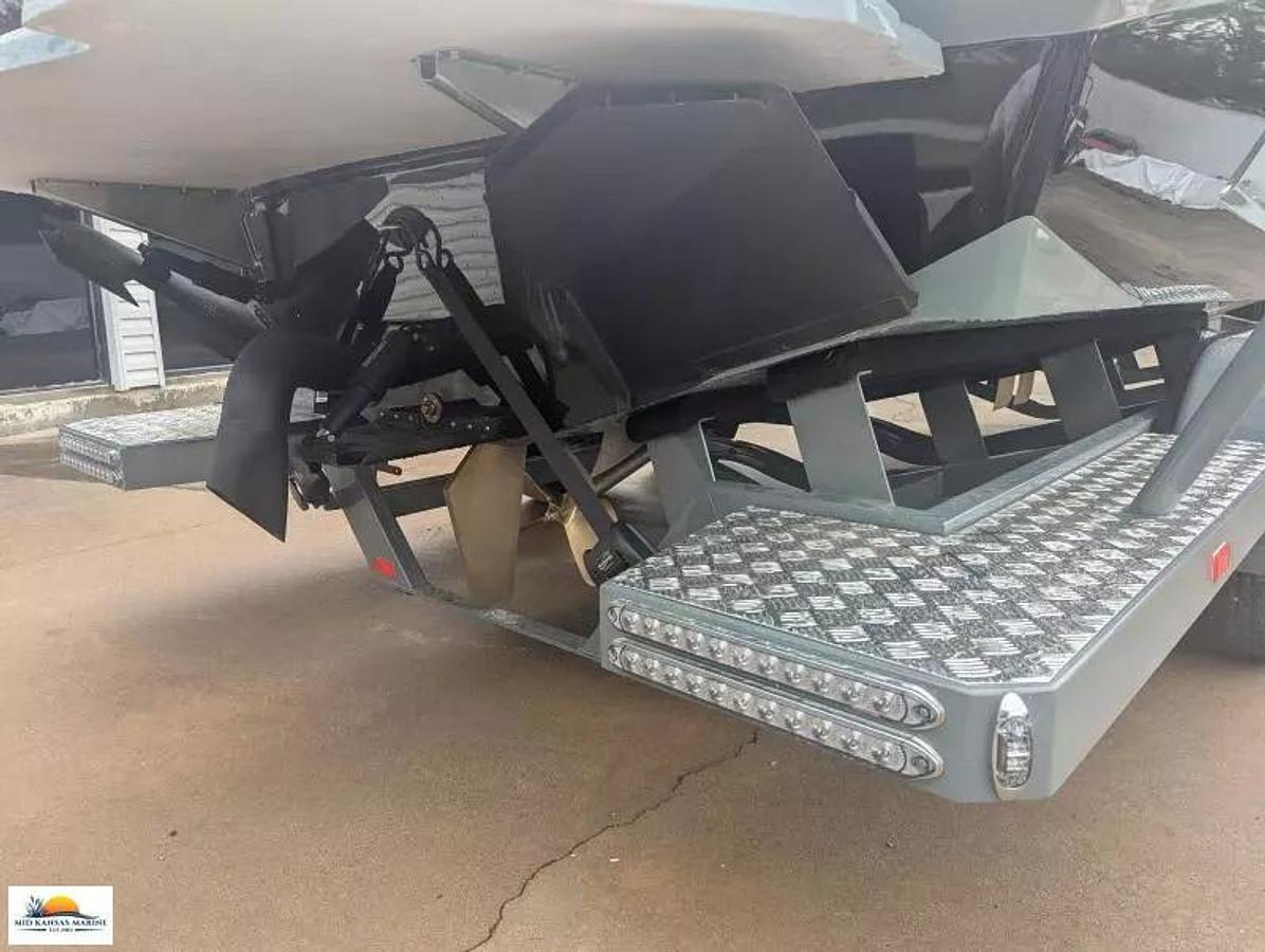 2026 MB Sports B52 23 Alpha