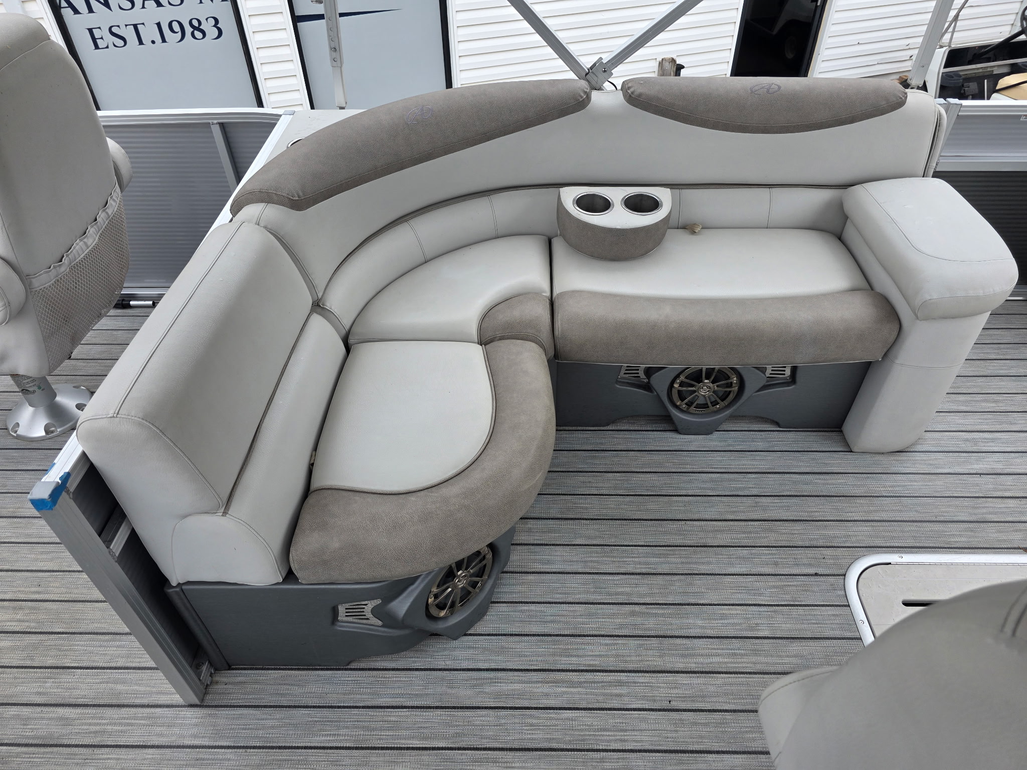 Used 2019 Avalon 2385 Catalina Rear Fish