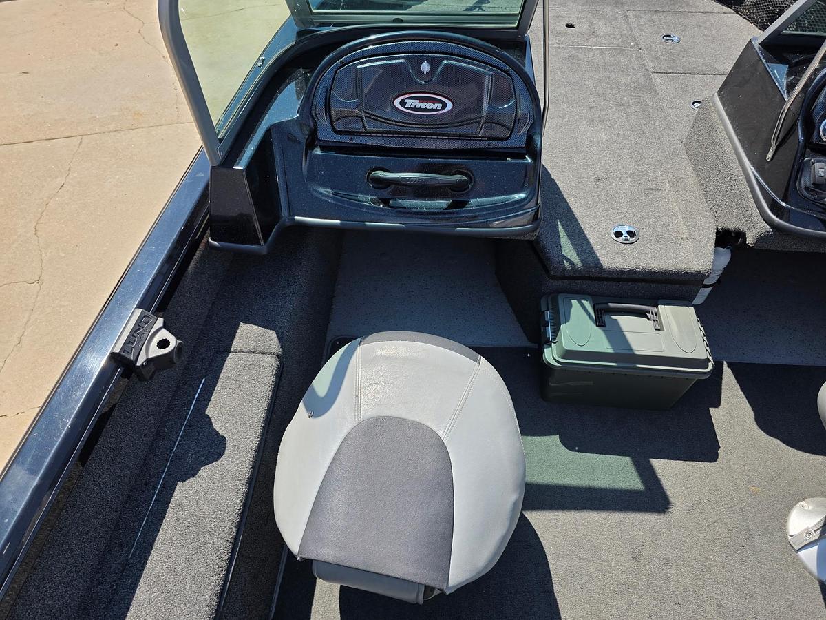 Used 2015 Triton 178 DV