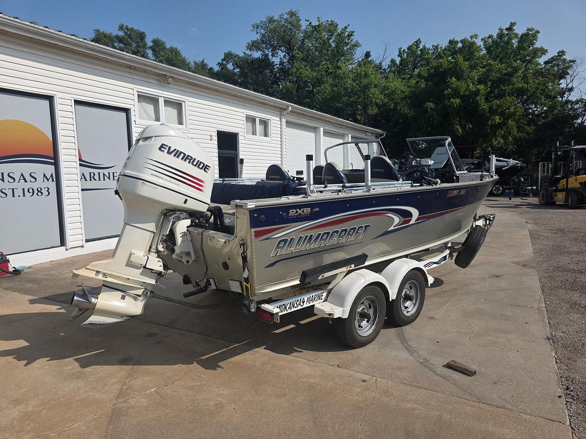 Used 2003 Alumacraft Trophy 200