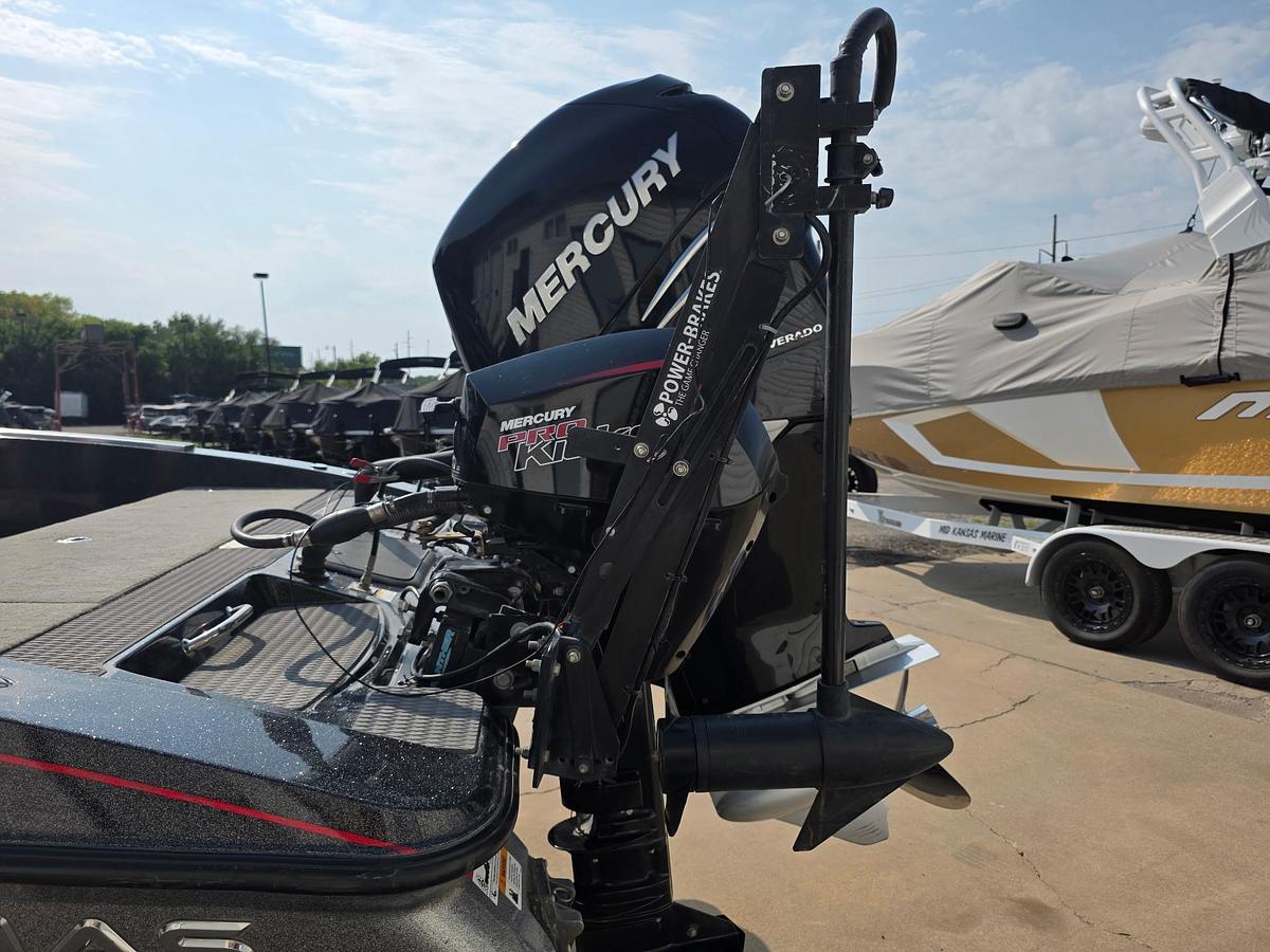 Used 2023 Caymas DV 22