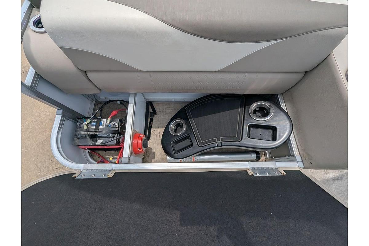 Used 2022 Avalon 2285 LSZ Cruise Rear Bench