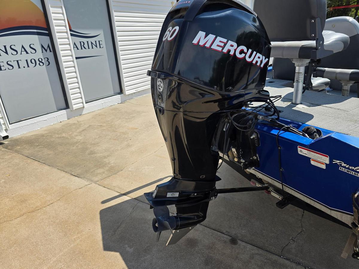Used 2011 Tracker Pro Crappie 175