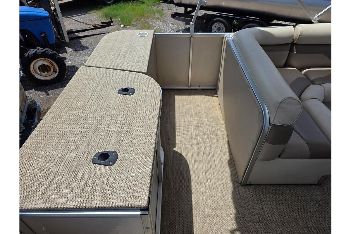 Used 2005 Godfrey Sweetwater 2286 Tuscany Cruise & Fish