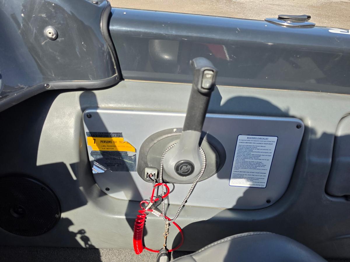Used 2007 Tracker Tundra 18