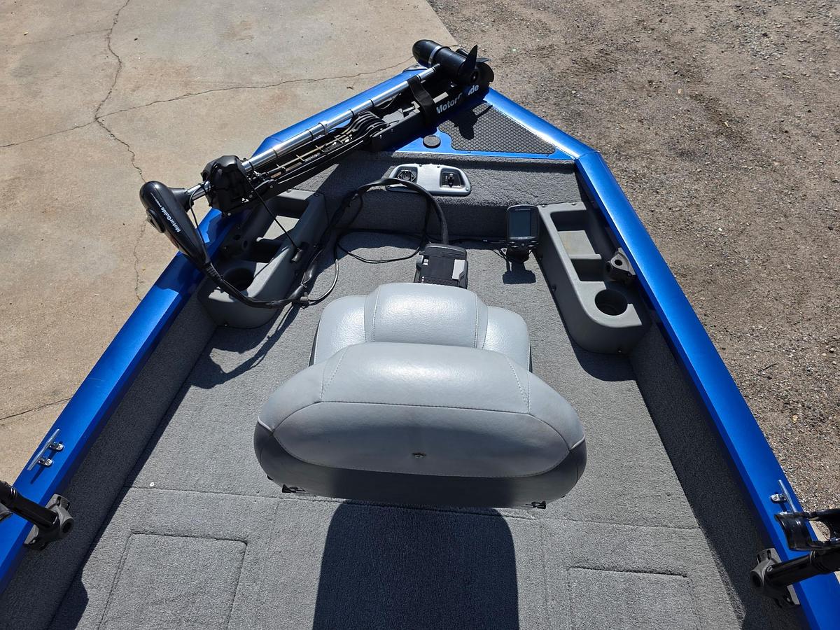 Used 2011 Tracker Pro Crappie 175