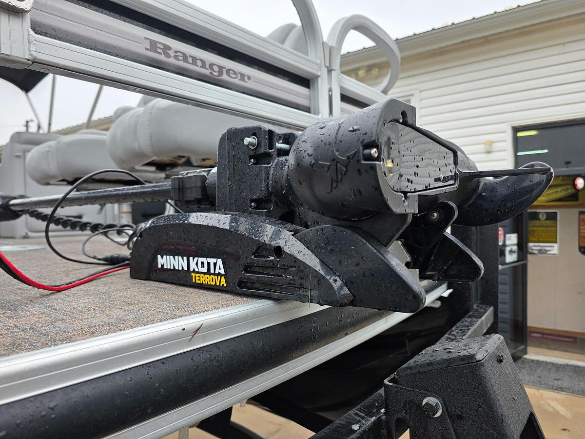 Used 2023 Ranger RP 223 FC Tritoon