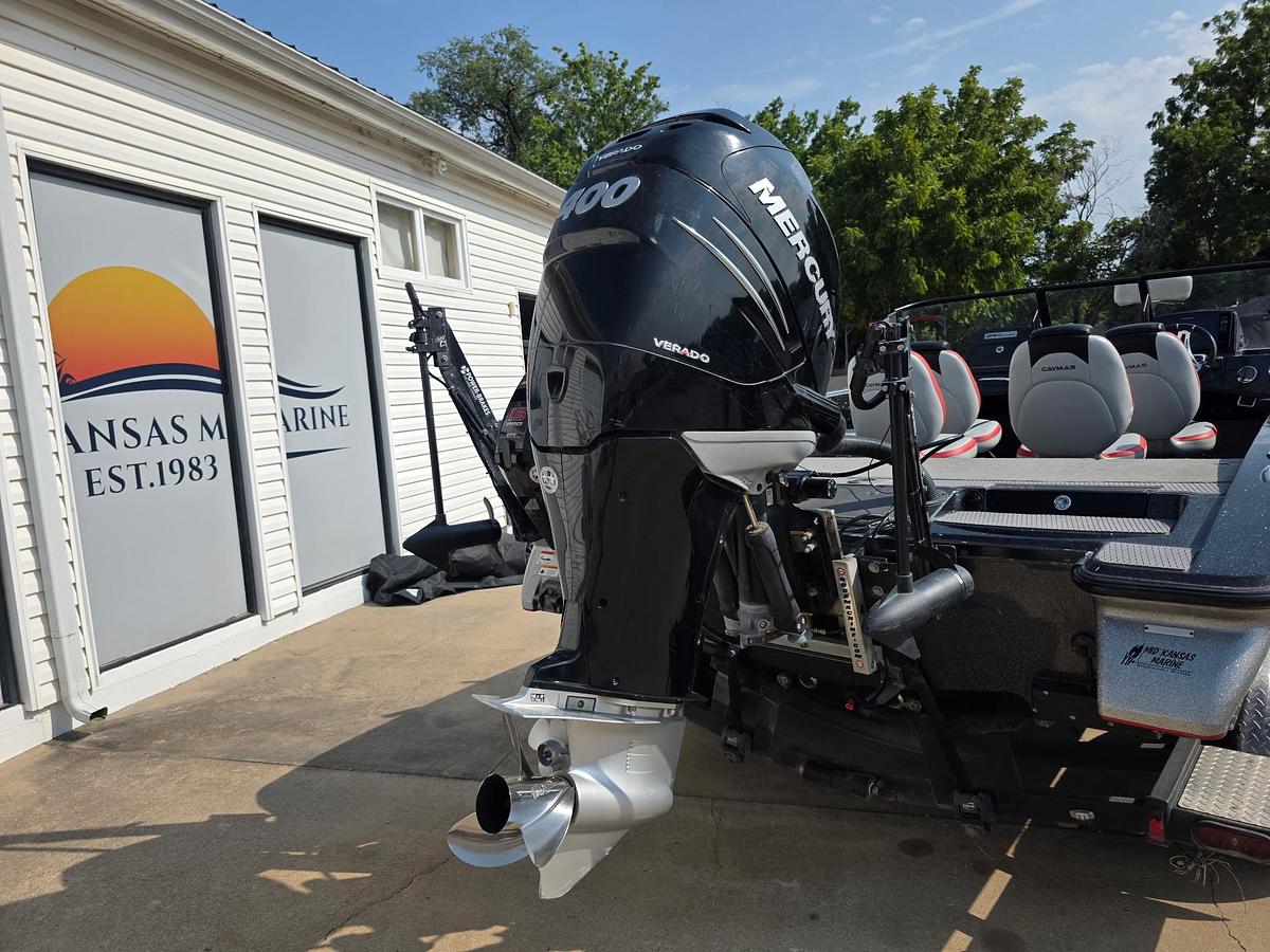 Used 2023 Caymas DV 22