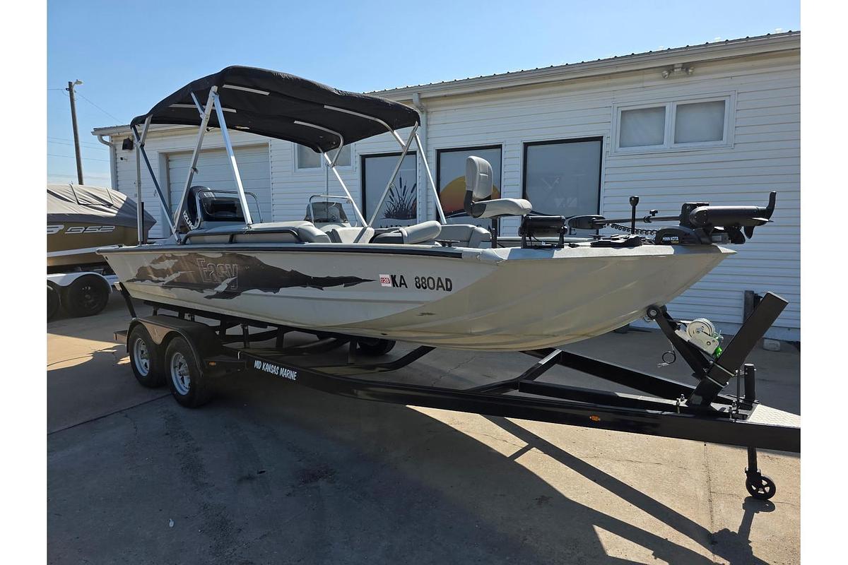 Used 2022 SeaArk Easy 200