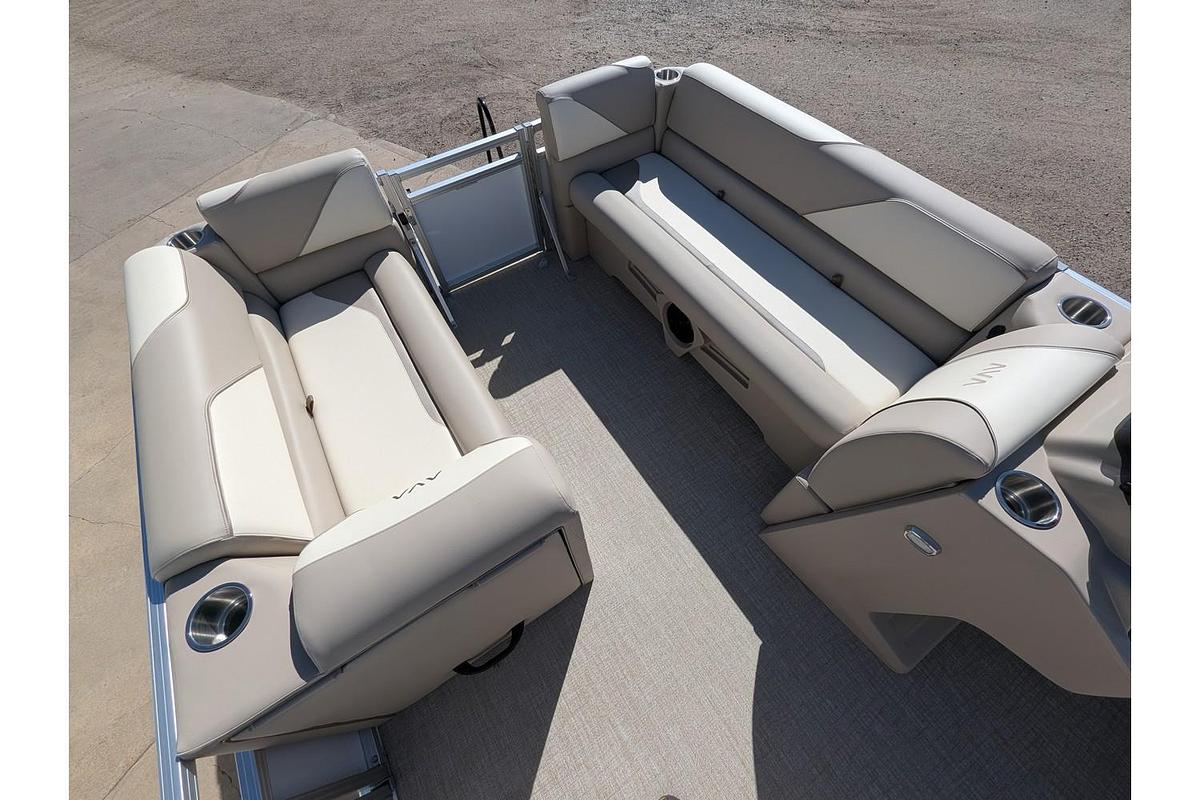 2026 Avalon 2175 Venture Cruise Rear Bench