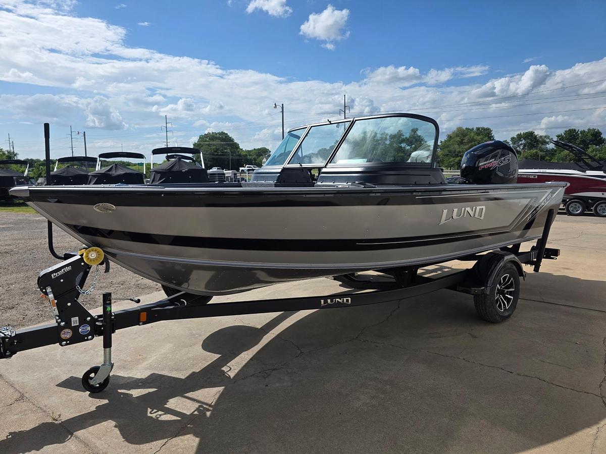 2027 Lund 1875 Impact XS Sport