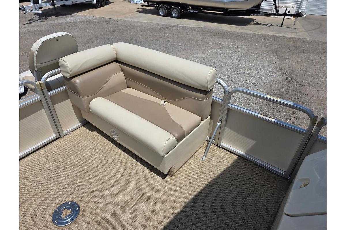 Used 2005 Godfrey Sweetwater 2286 Tuscany Cruise & Fish