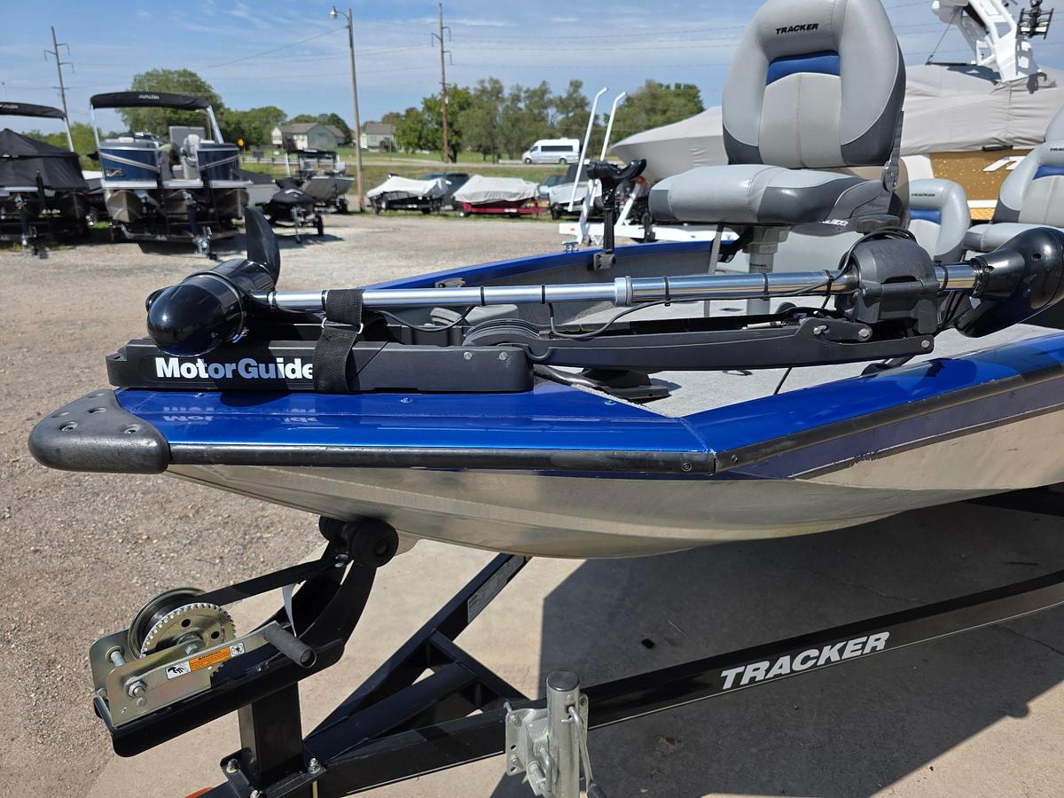 Used 2011 Tracker Pro Crappie 175