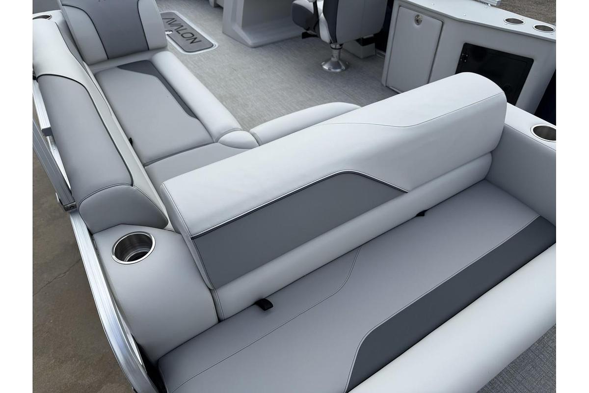 2026 Avalon 2385 Venture 85 Cruise Rear Bench