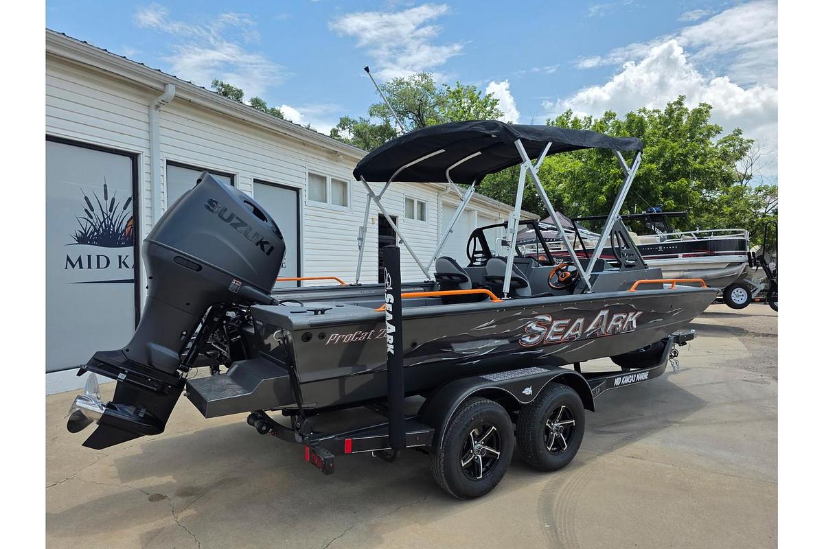2027 SeaArk Procat 200