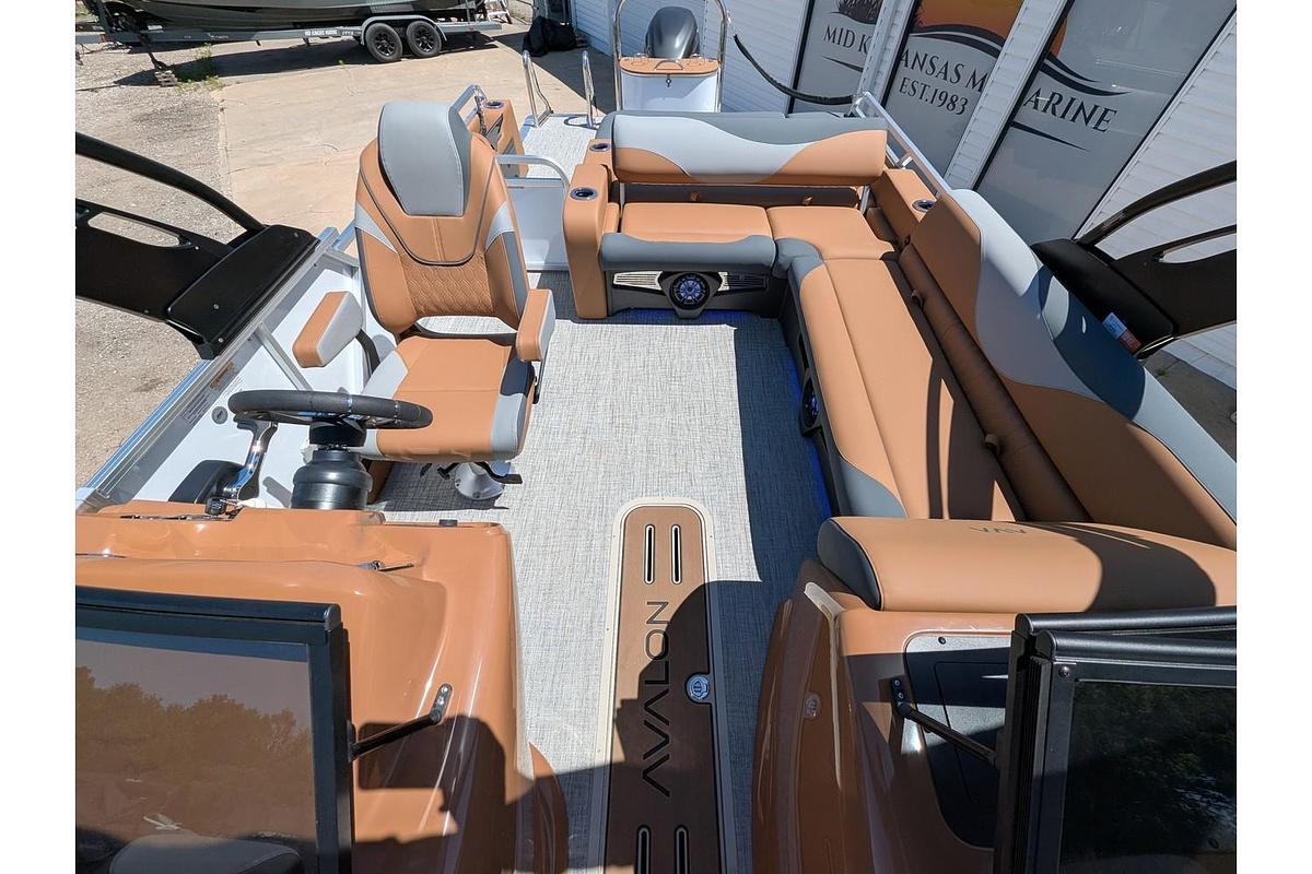 2026 Avalon 25E85 LSZ Versatile Rear Bench Windshield Tritoon