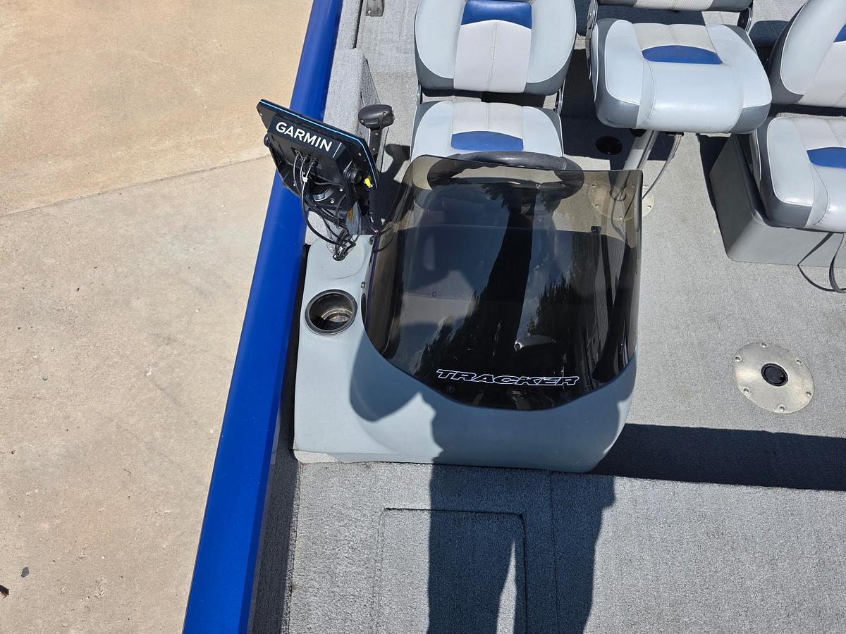 Used 2011 Tracker Pro Crappie 175