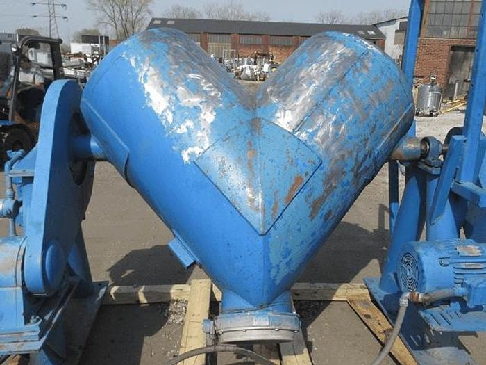 Used 20 CU. FT. P-K TWIN SHELL BLENDER -S/S – LIQUID FEED