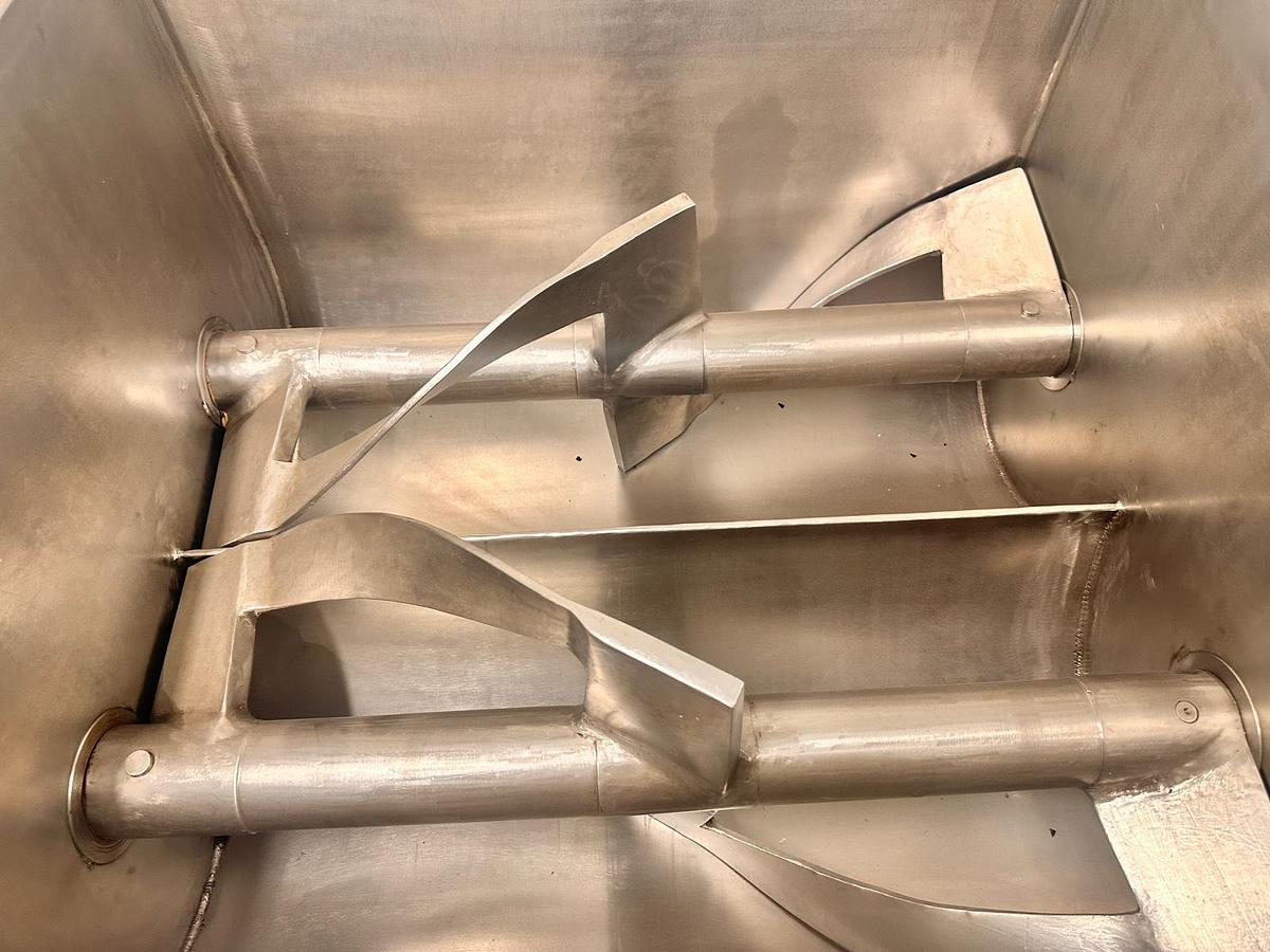 Used DEZHANG 400 LITRE TWIN PADDLE MIXER