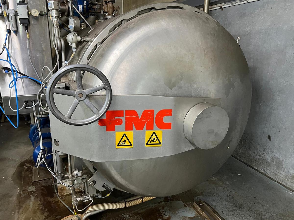 Used 2002 FMC Food Tech 5 basket retort