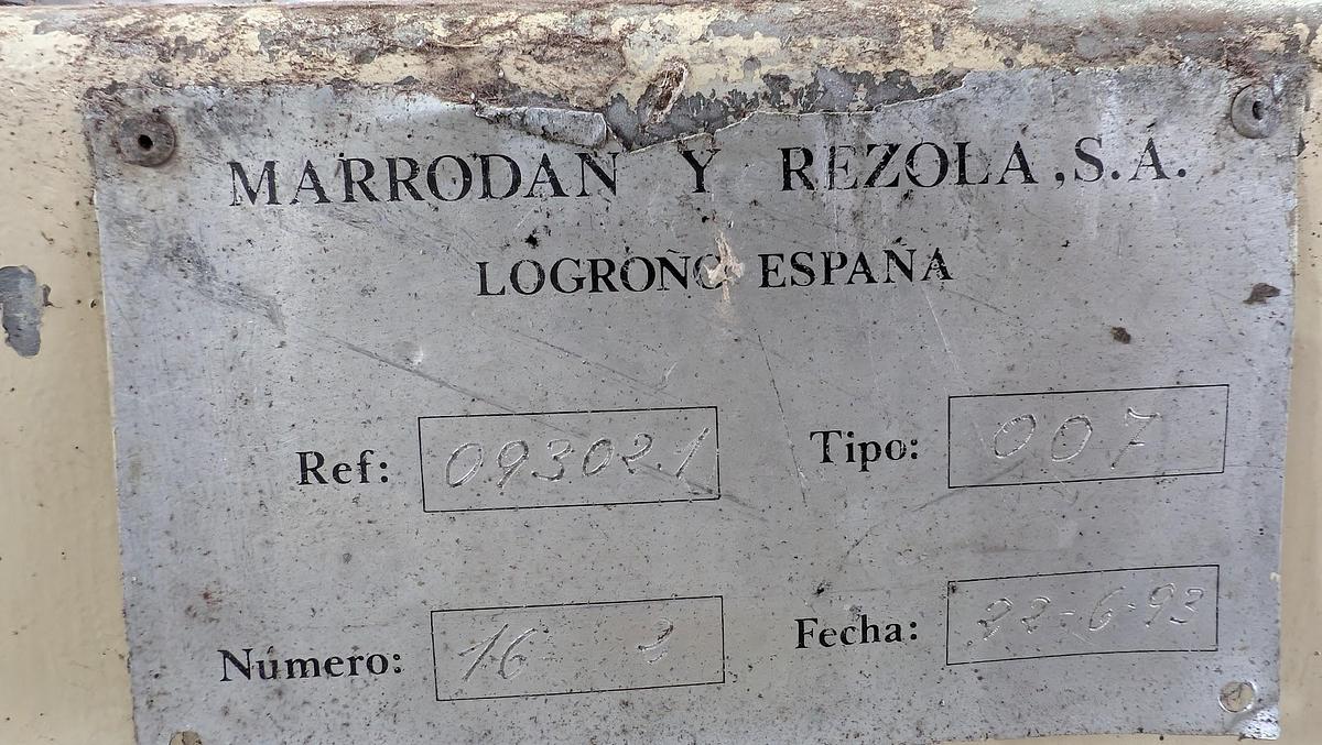 Used MARZOLA KANGURO - 1000 PROGRESSIVE DRAINING GRAPE PRESS