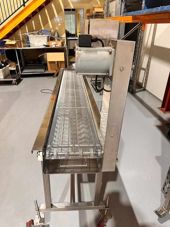 Used JC DESIGNS CONTINUOUS GAS FIRED DEEP FRYER