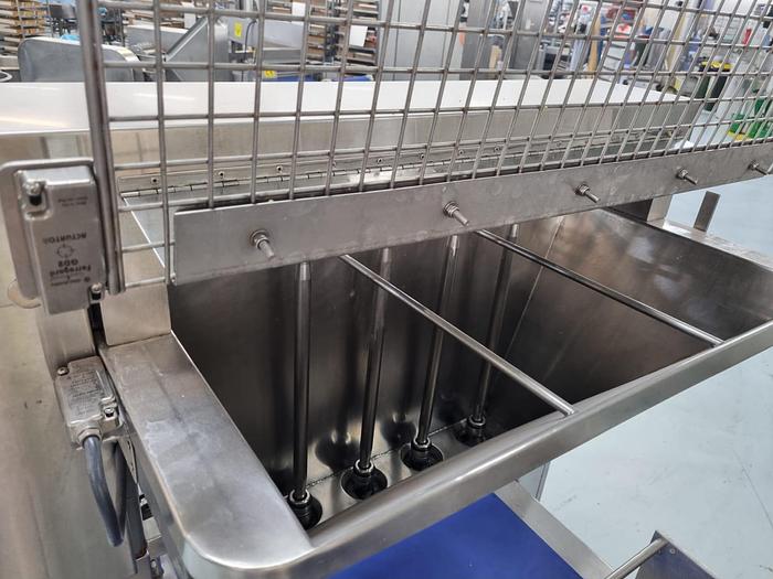 Used SETON'S  MINIMAX 4 across Sausage Roll Line